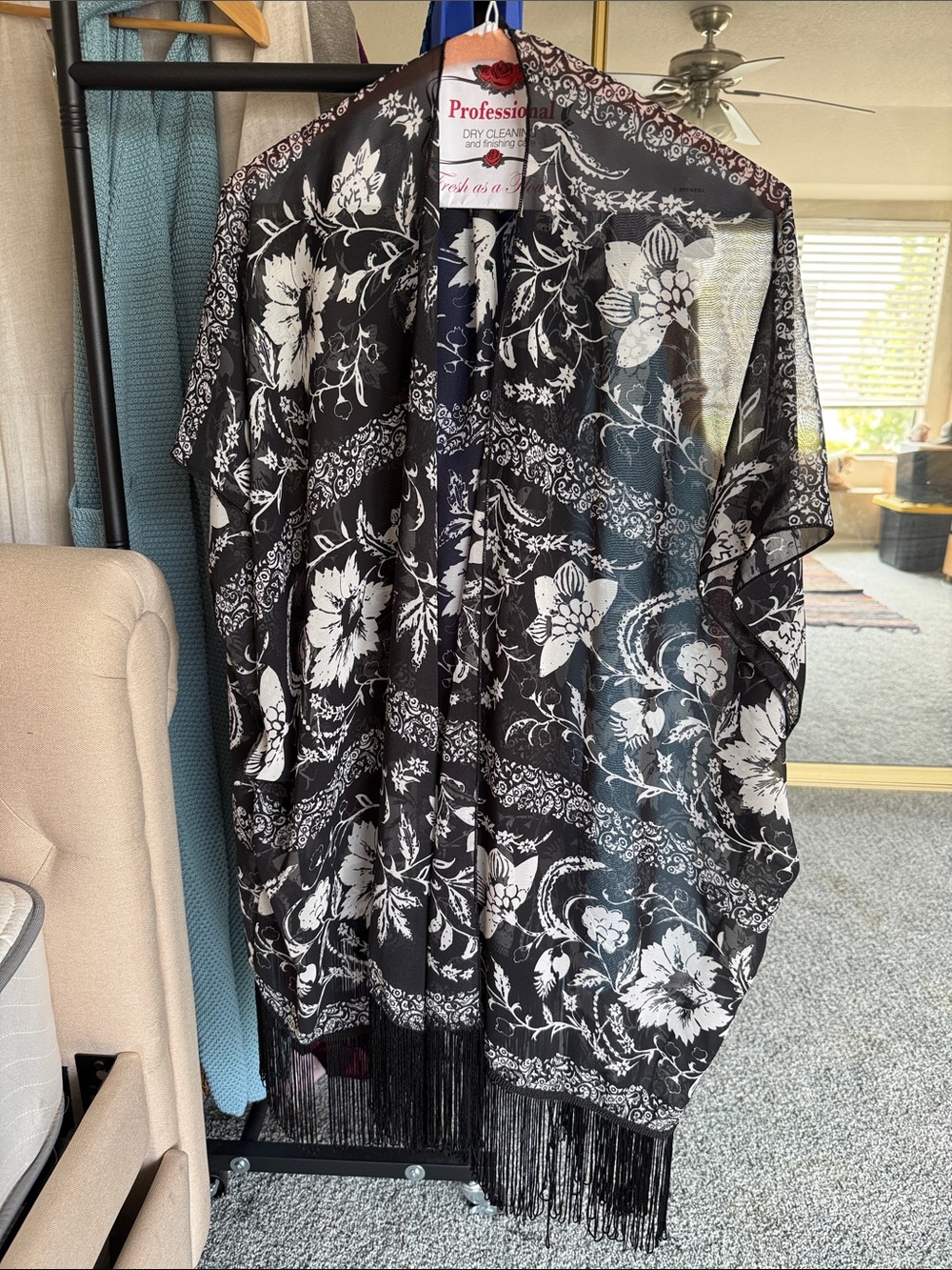 Black & White Floral Fringe Kimono